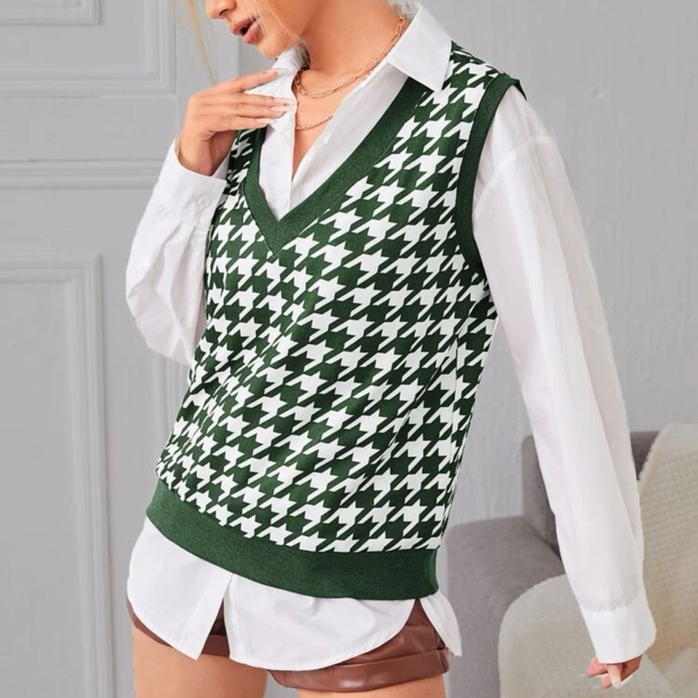 L Shein Isabelle Animal Crossing Cosplay Argyle Pattern Vest